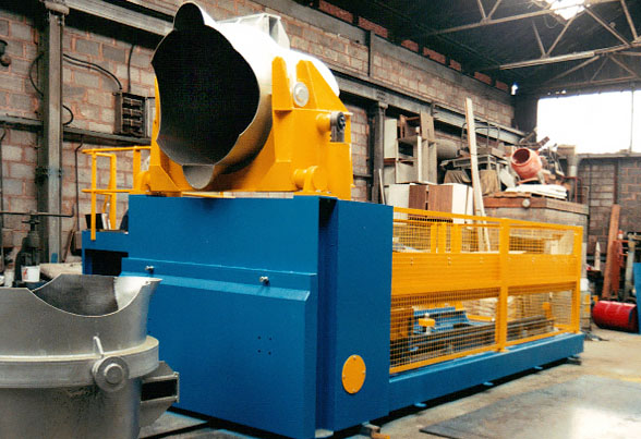 Ladle transfer pouring system in workshop