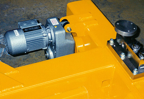 Typical shear beam load cell mounting